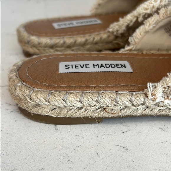 Like New - Steve Madden Women's Zelina Slide Sandals, Natural, 7 - Picture 10 of 16